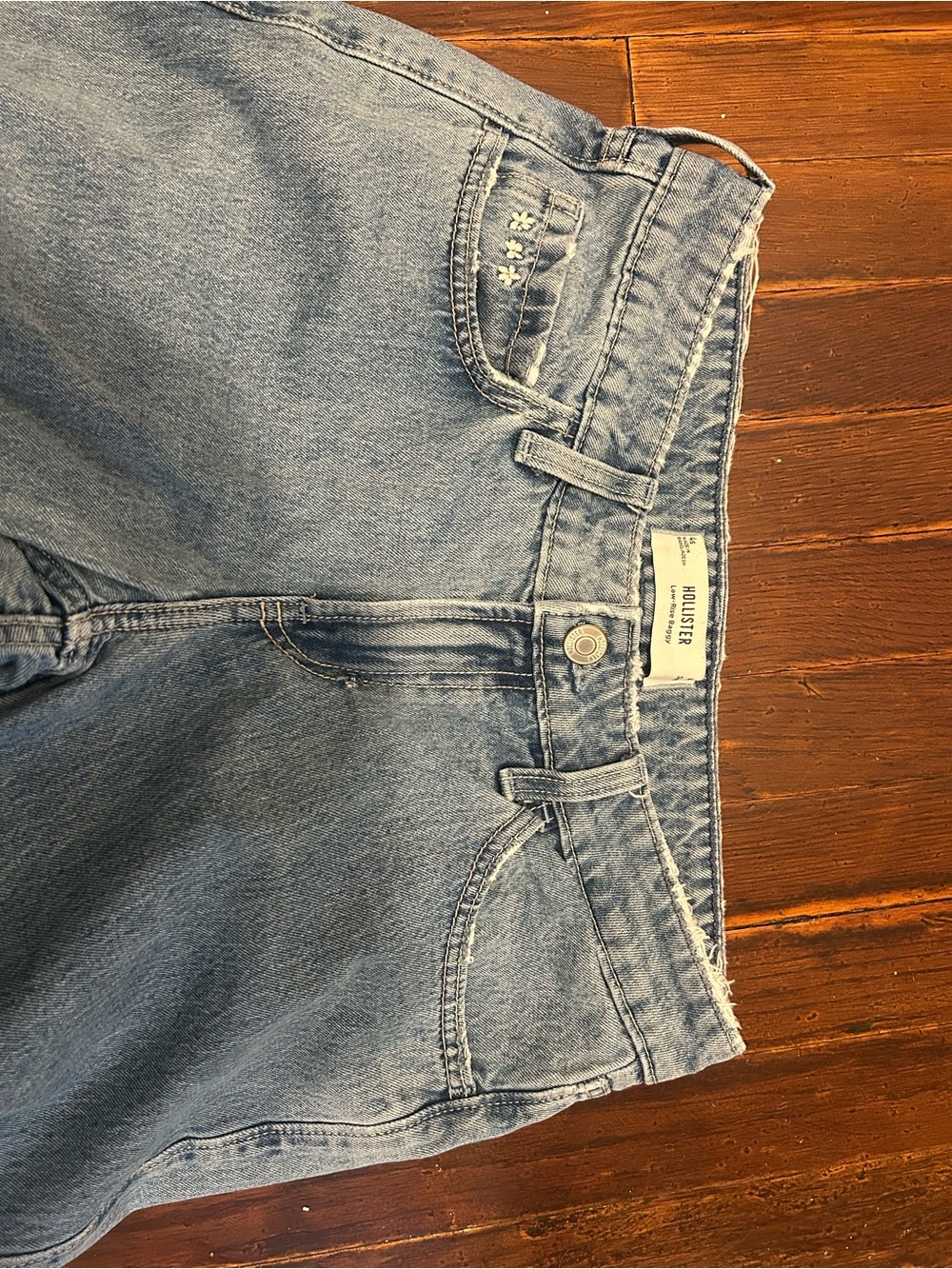 Hollister Women's Medium Wash Blue Denim Jeans